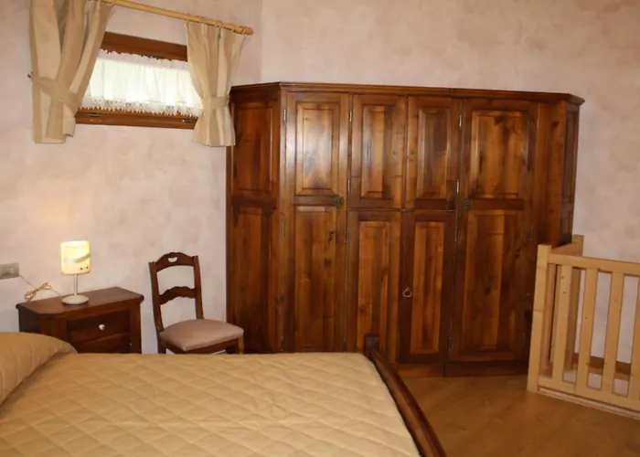 Casa La Rocca Apartment *