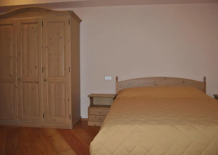 Casa La Rocca Apartment *